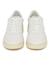 White Medalist 01 Sneakers - New arrivals women's shoes | PLP | dAgency