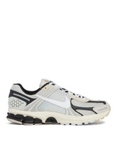 White and Black Zoom Vomero 5 - Men's shoes | PLP | dAgency
