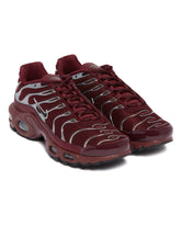 Burgundy Air Max Plus SE Sneakers | PDP | Antonia