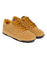 Brown Dunk Low Retro SE Sneakers | PDP | Antonia